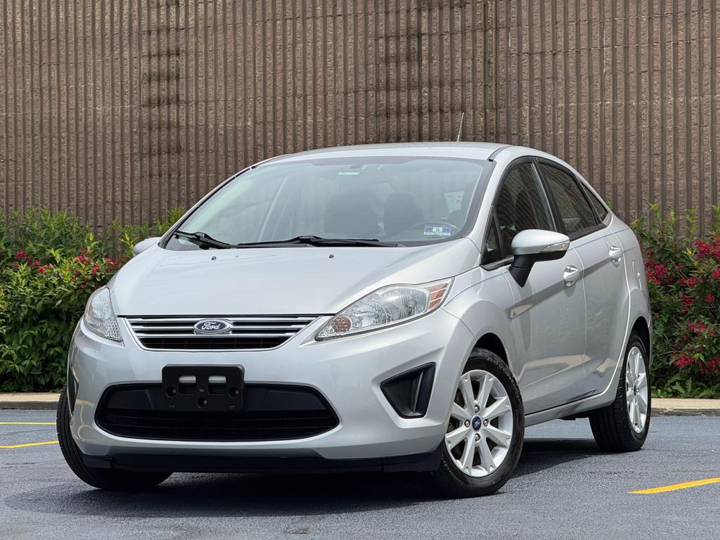 2013 Ford Fiesta — photo 1