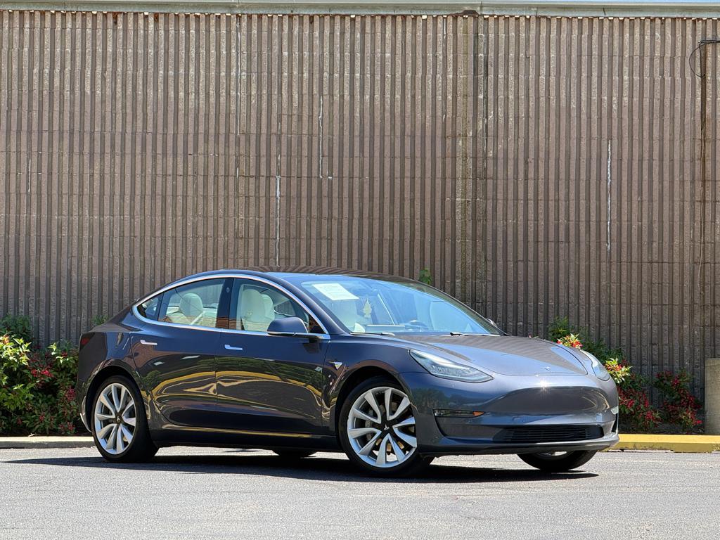 2018 TESLA MODEL 3 — photo 1