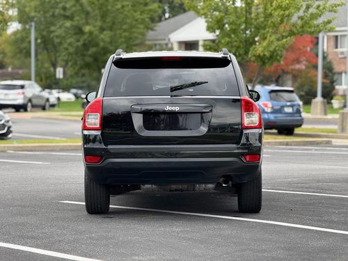 2012 Jeep Compass — photo 9
