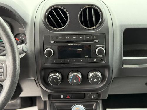 2012 Jeep Compass — photo 20