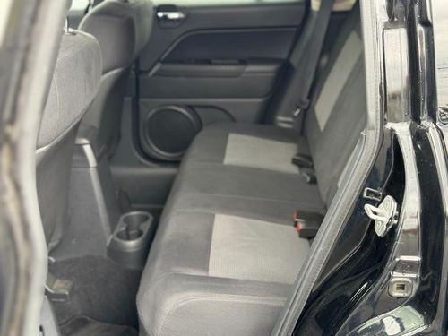 2012 Jeep Compass — photo 21
