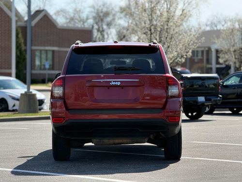 2017 Jeep Compass — photo 10