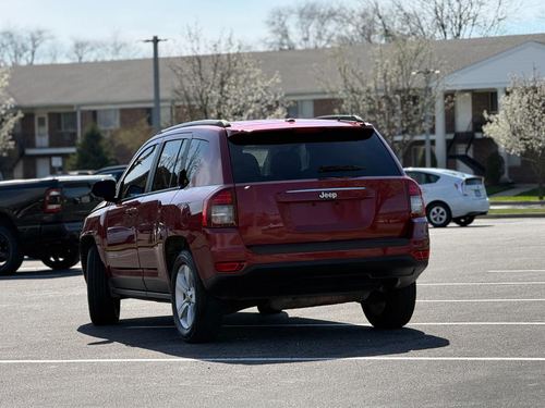 2017 Jeep Compass — photo 11
