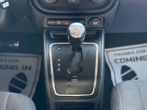 2017 Jeep Compass — photo 28
