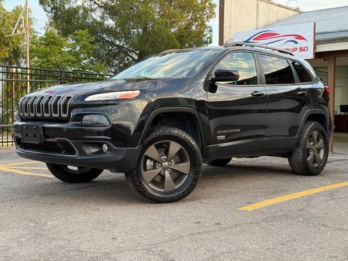 2016 Jeep Cherokee — photo 5