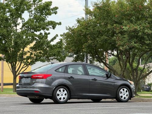 2015 Ford Focus — photo 4