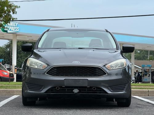 2015 Ford Focus — photo 10