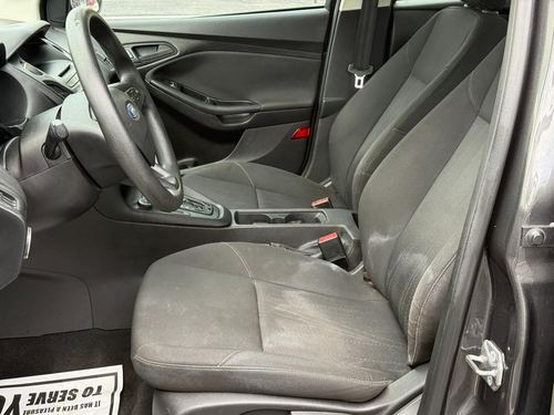 2015 Ford Focus — photo 12