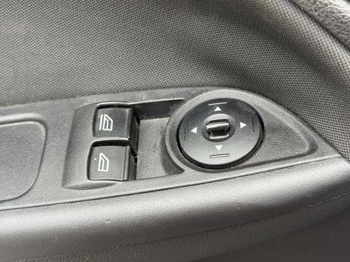 2015 Ford Focus — photo 13
