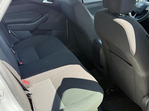 2017 Ford Focus — photo 27
