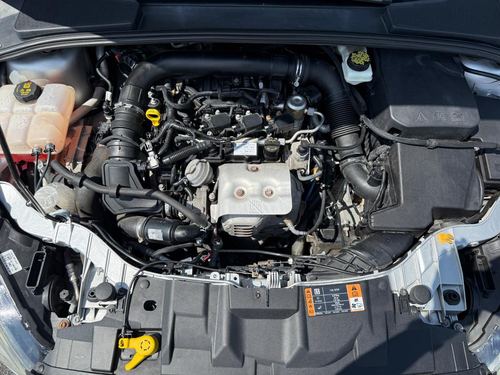 2017 Ford Focus — photo 51
