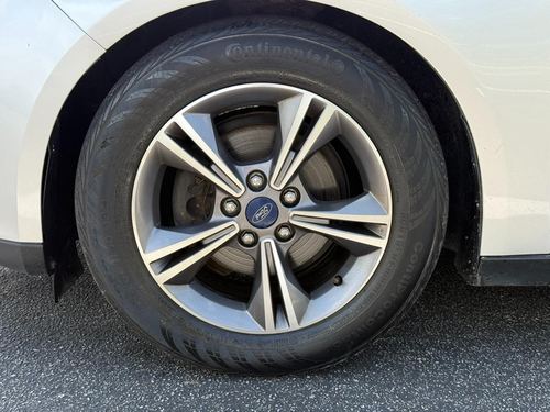 2017 Ford Focus — photo 54