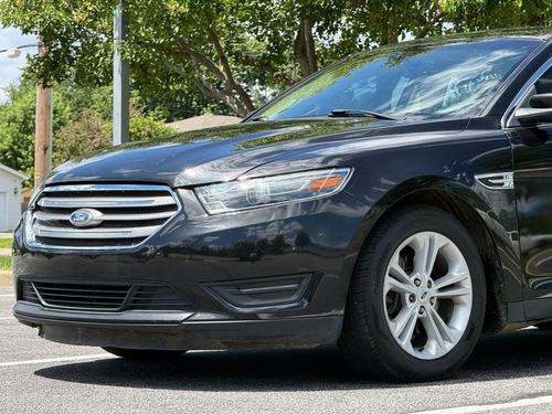 2014 Ford Taurus — photo 8