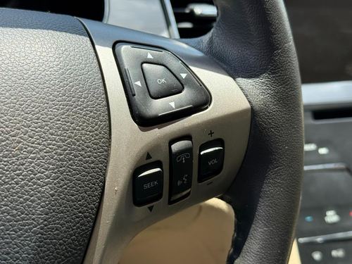 2014 Ford Taurus — photo 16