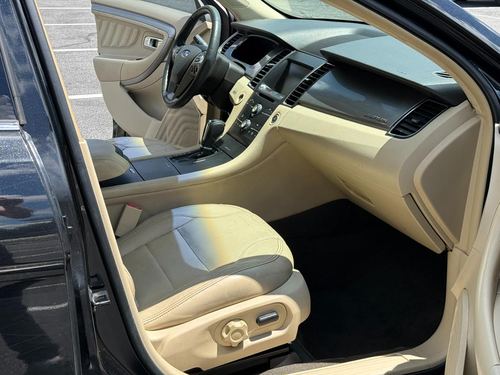 2014 Ford Taurus — photo 18