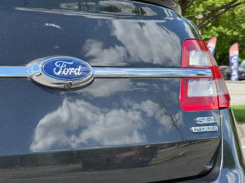 2014 Ford Taurus — photo 21