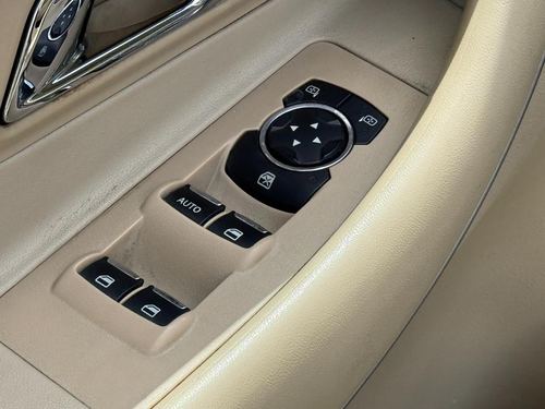 2014 Ford Taurus — photo 23