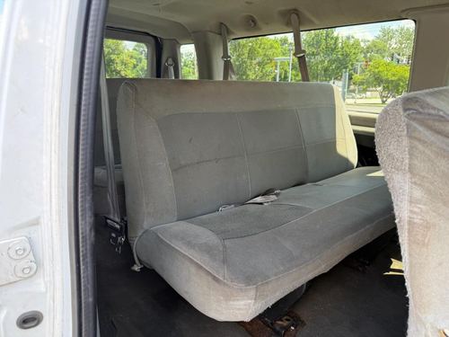 2007 Ford E350 — photo 14