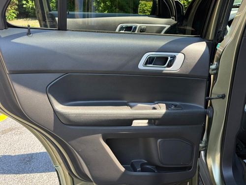 2013 Ford Explorer — photo 24