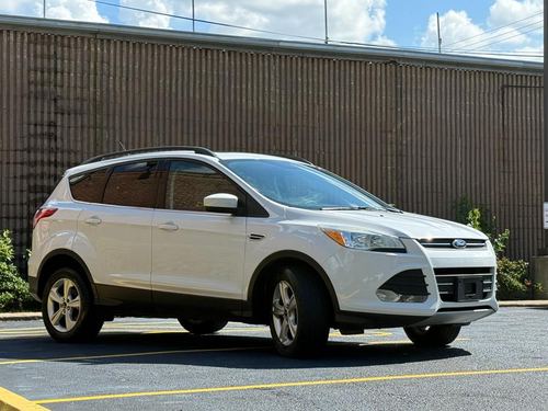 2016 Ford Escape — photo 10