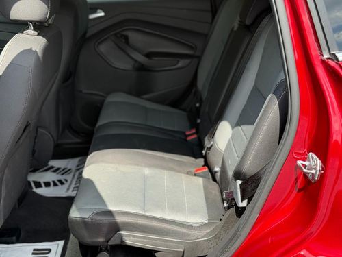 2016 Ford Escape — photo 27
