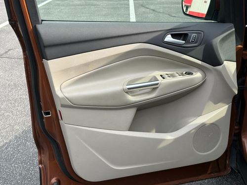 2017 Ford Escape — photo 19