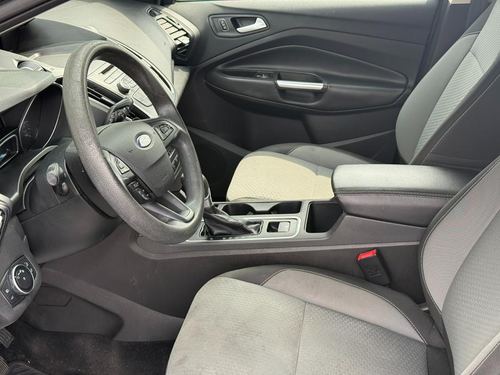 2017 Ford Escape — photo 24