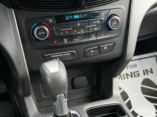 2017 Ford Escape — photo 26