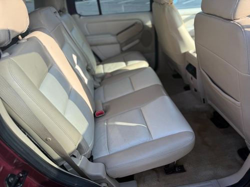 2006 Ford Explorer — photo 26