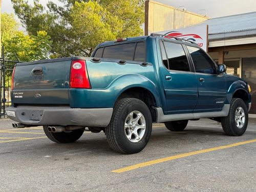 2001 Ford Explorer — photo 12
