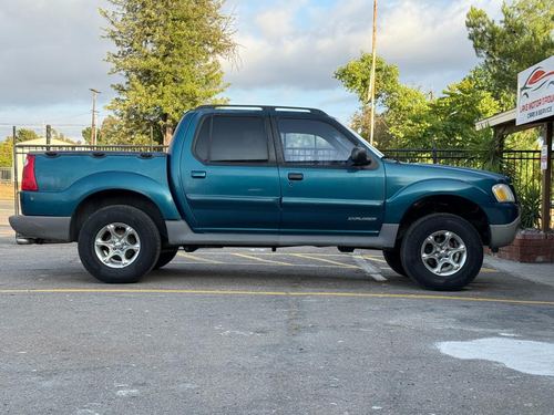 2001 Ford Explorer — photo 13