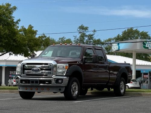 2011 Ford F-250 — photo 2