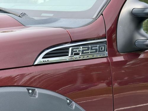 2011 Ford F-250 — photo 17