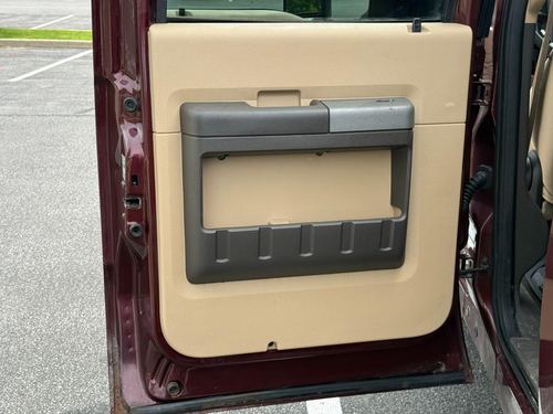 2011 Ford F-250 — photo 19