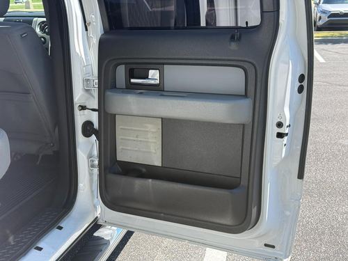 2014 Ford F150 — photo 17