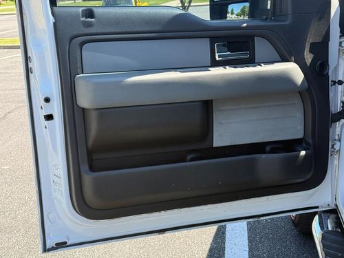 2014 Ford F150 — photo 20