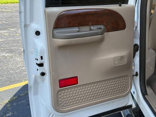 2003 Ford F250 — photo 18