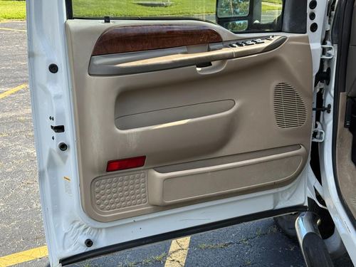 2003 Ford F250 — photo 23