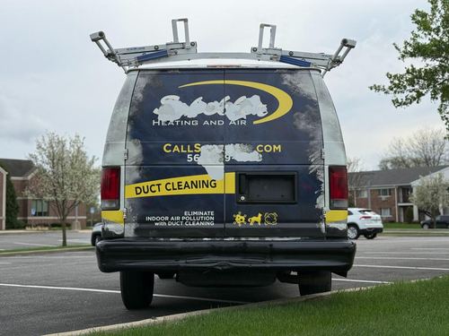 2012 Ford E350 — photo 9