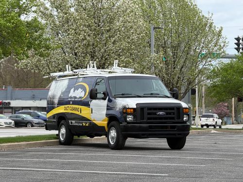 2012 Ford E350 — photo 11