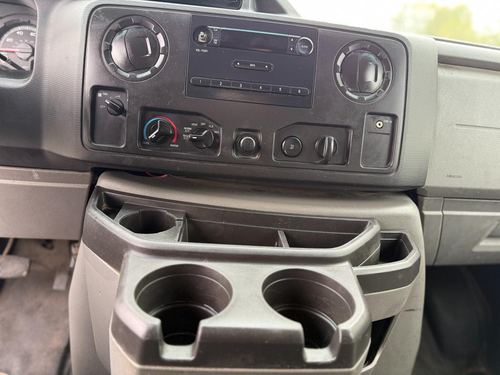 2012 Ford E350 — photo 23