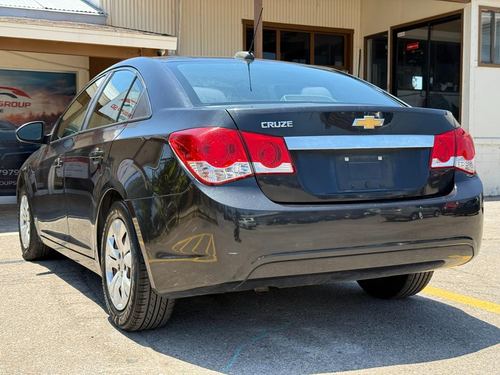 2016 Chevrolet Cruze — photo 8