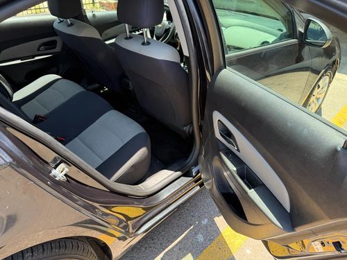 2016 Chevrolet Cruze — photo 28