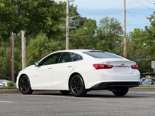 2018 Chevrolet Malibu — photo 6