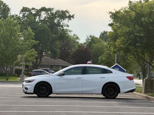 2018 Chevrolet Malibu — photo 9