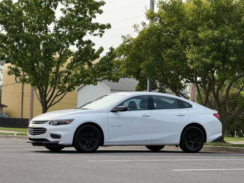 2018 Chevrolet Malibu — photo 10