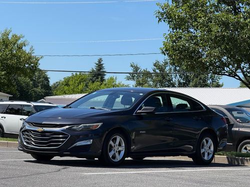 2022 Chevrolet Malibu — photo 3