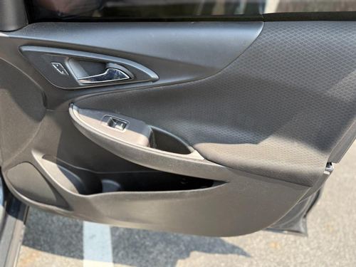 2018 Chevrolet Malibu — photo 16