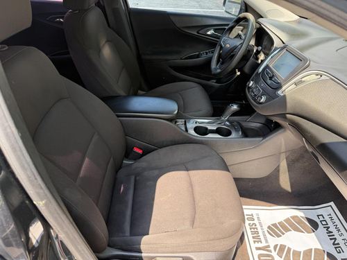 2018 Chevrolet Malibu — photo 18