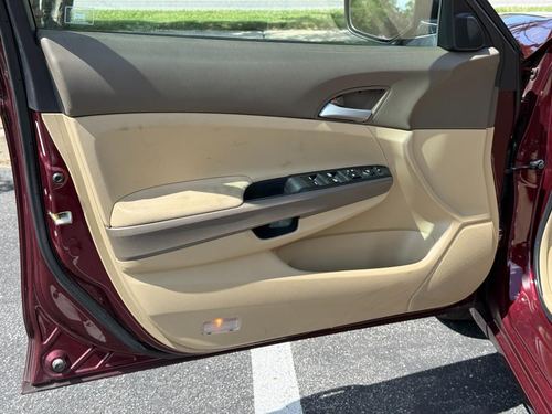 2009 Honda Accord — photo 24